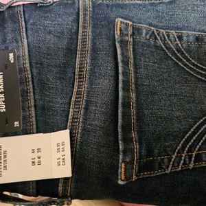Hollister Jean's